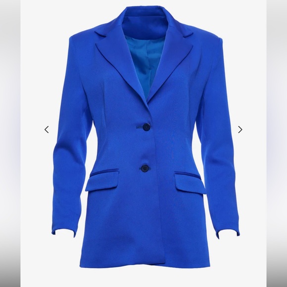 VIENNA OVERSIZED BLAZER Size L
SER.O.YA Revolve - Picture 2 of 5